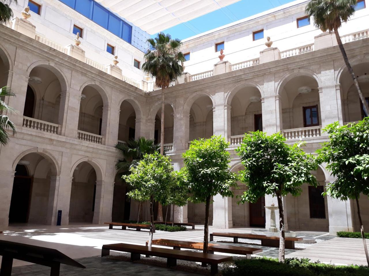 Stay Home & Away In The Heart Of Historical Town Of Málaga Eksteriør bilde